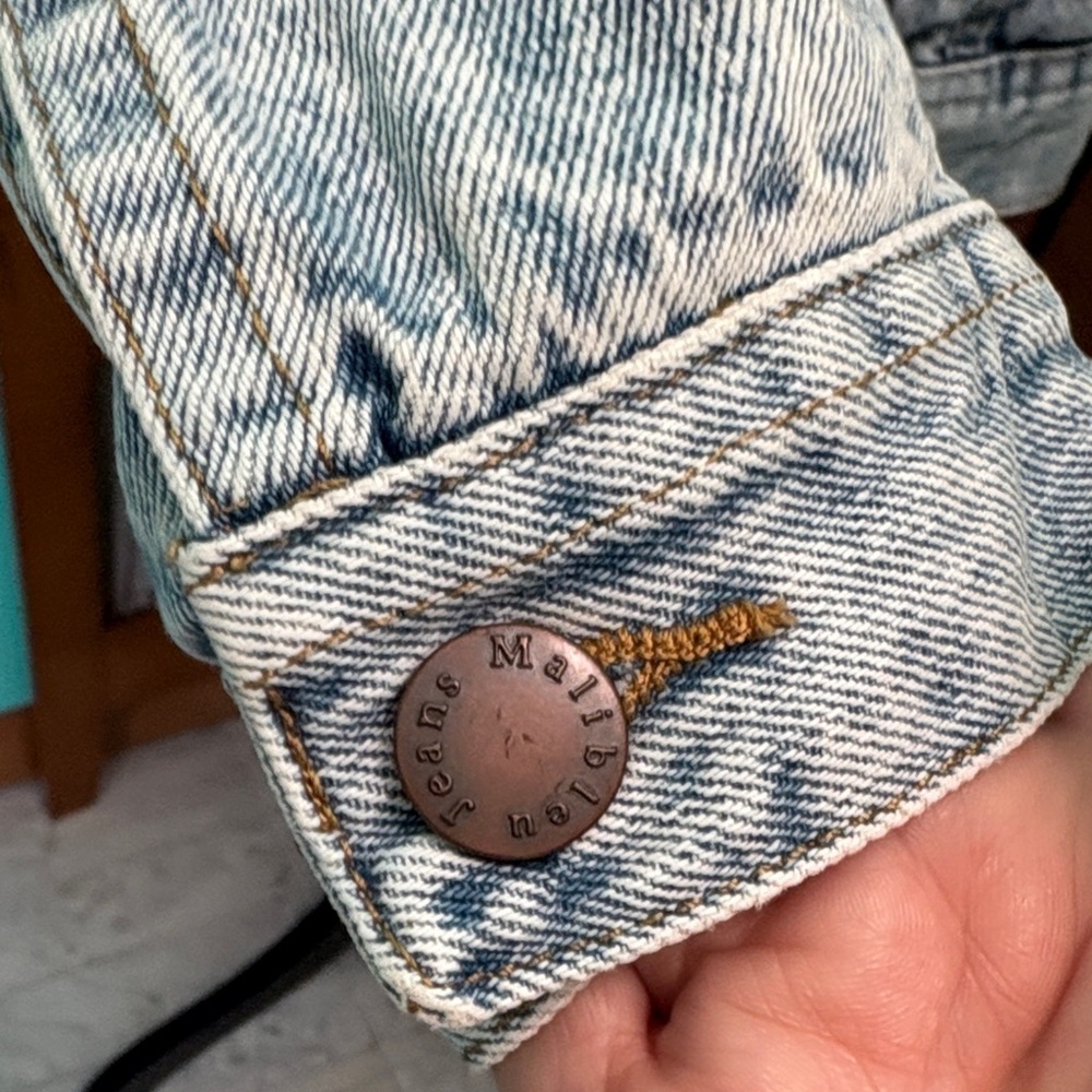 Malibleu Jeans Classic Light Blue Distressed Jean Jacket - Picture 12 of 16